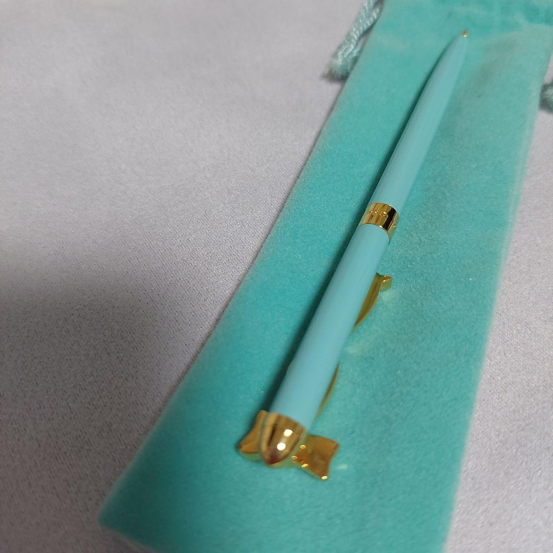 新品　未使用 ティファニーボールペンゴールドリボン　黒替芯3本つき　箱に汚れあり