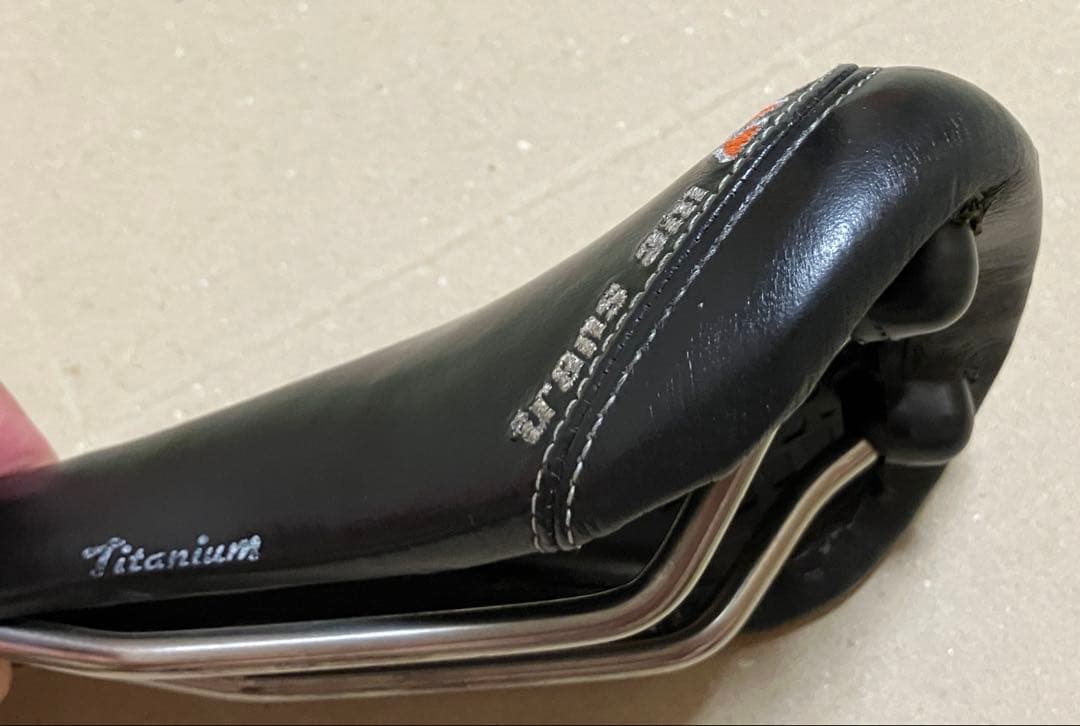 サドル　セライタリア　フライト　トランザム　trans am