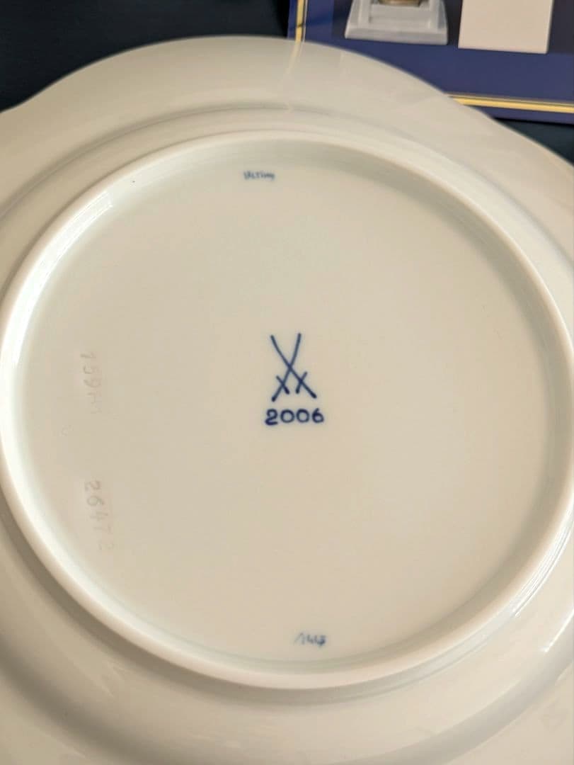 Meissen 2006年イヤープレート 　ホワイト　 2枚セット　ビンテージ