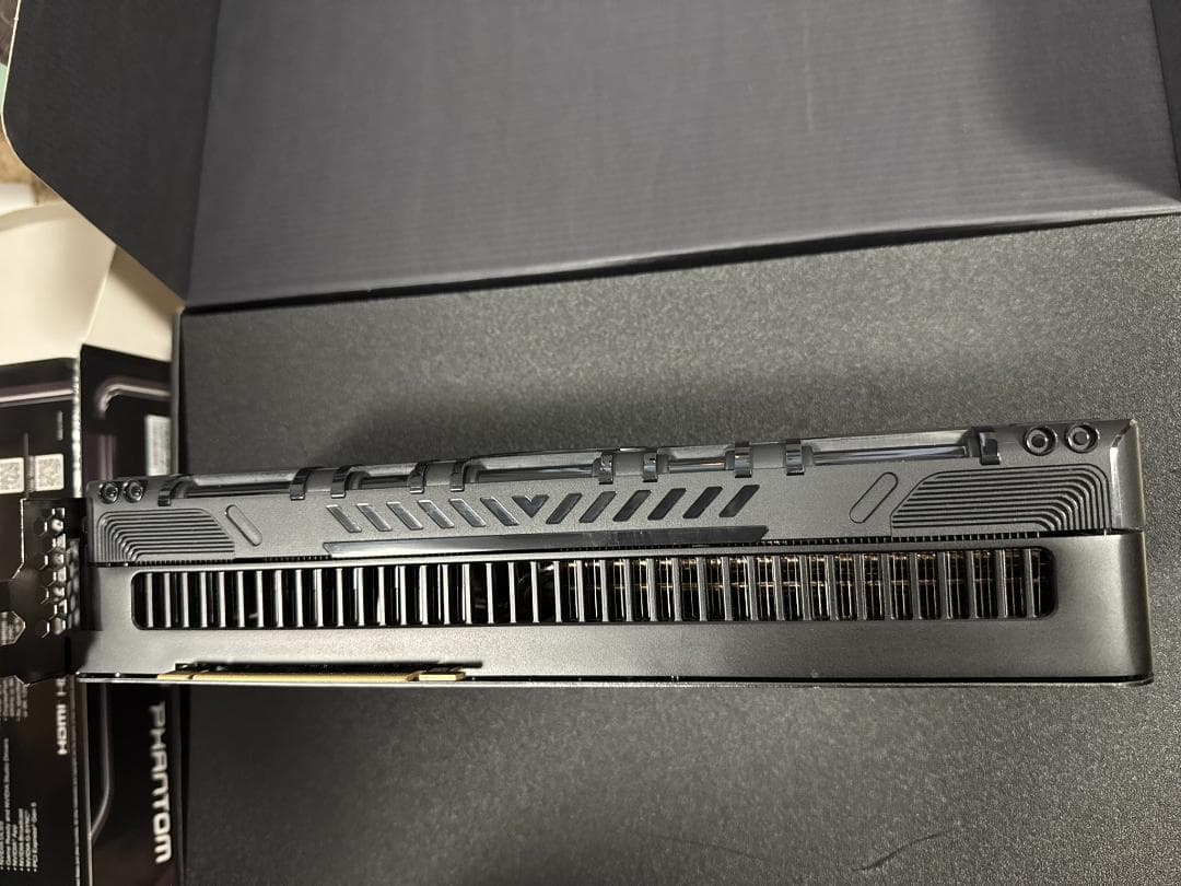 【美品】GAINWARD GFORCE RTX 5090 32GB