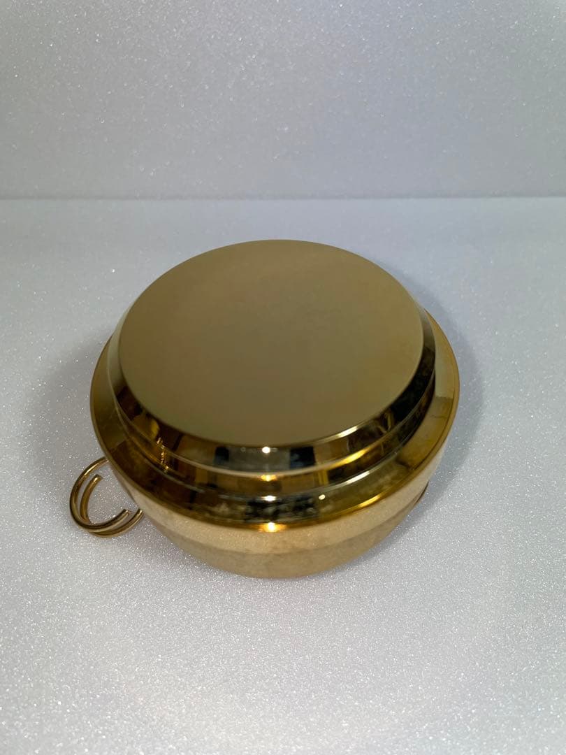 金色の茶釜
