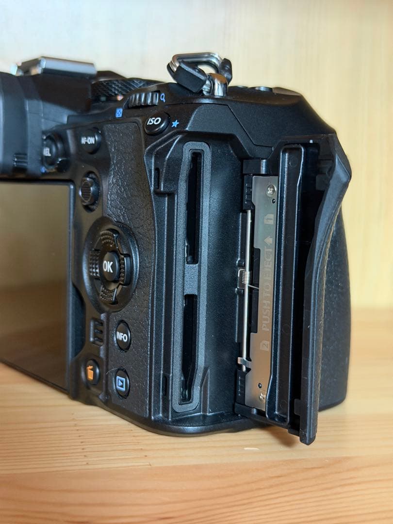 OM SYSTEM OM-1 Mark II ボディ