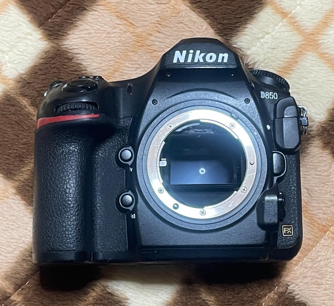 明日22時終了　美品 Nikon D850 ボディ ショット数 108,356枚