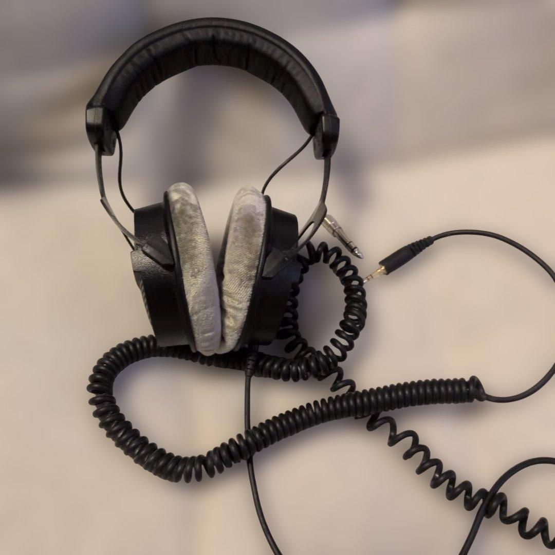 Beyerdynamic DT990 PRO ヘッドフォン べイヤーダイナミック
