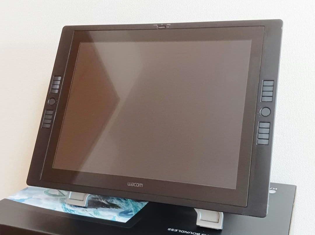 Cintiq21UX DTK-2100 Wacom 液晶ペンタブレット