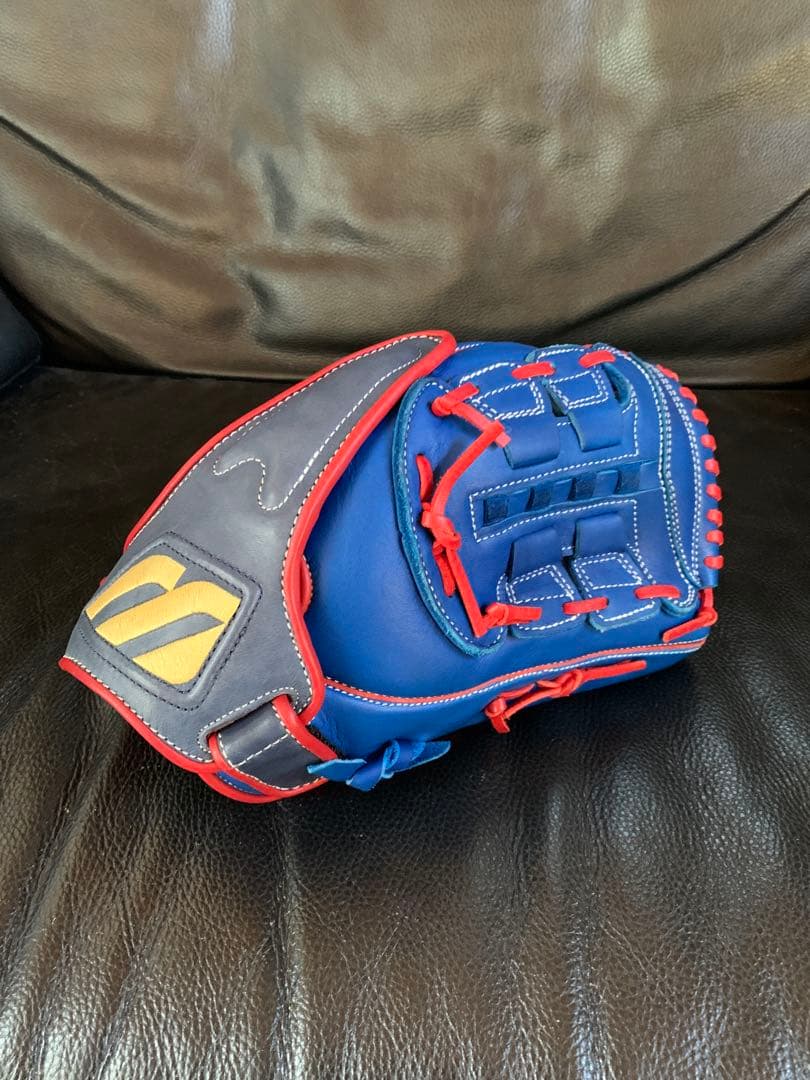 ミズノ軟式野球グローブ 青と赤　メガビッグMマーク