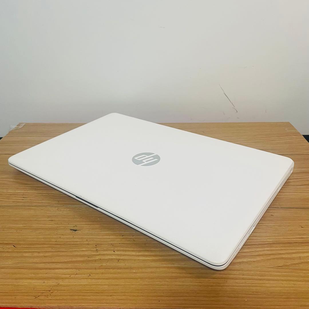 ホワイトノートパソコンWindows11オフィスWi-FiカメラDVD