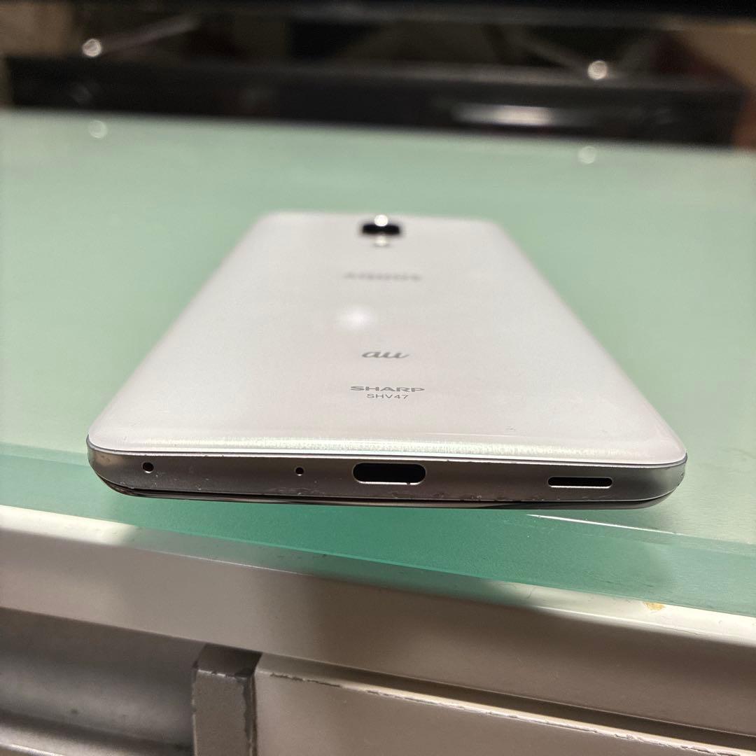 AQUOS SH-M04 ホワイト