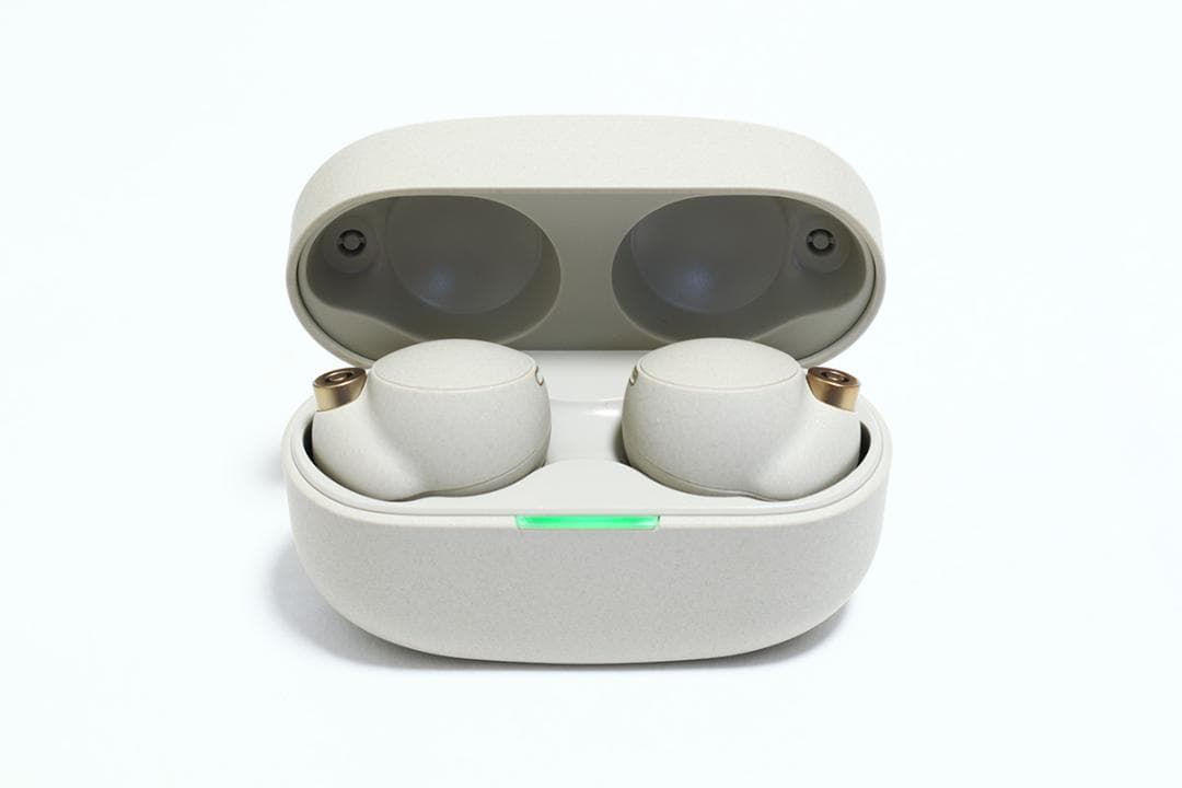 【美品】SONY WF-1000XM4 プラチナシルバー ワイヤレスイヤホン