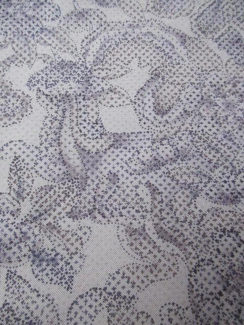 着用少ない！白大島＊本場縞大島紬＊アラベスク＆動物＊着物＊１６４ｃｍ＊裄６３