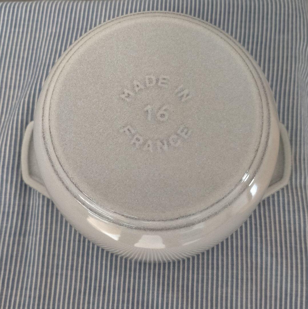 【未使用に近い】STAUB ラ・ココット de GOHAN M