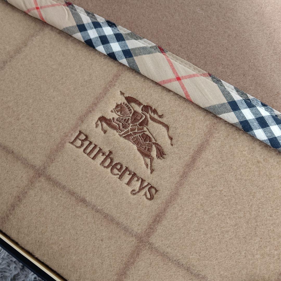 新品　バーバリー　毛布　ウール100%　茶系　ノバチェック