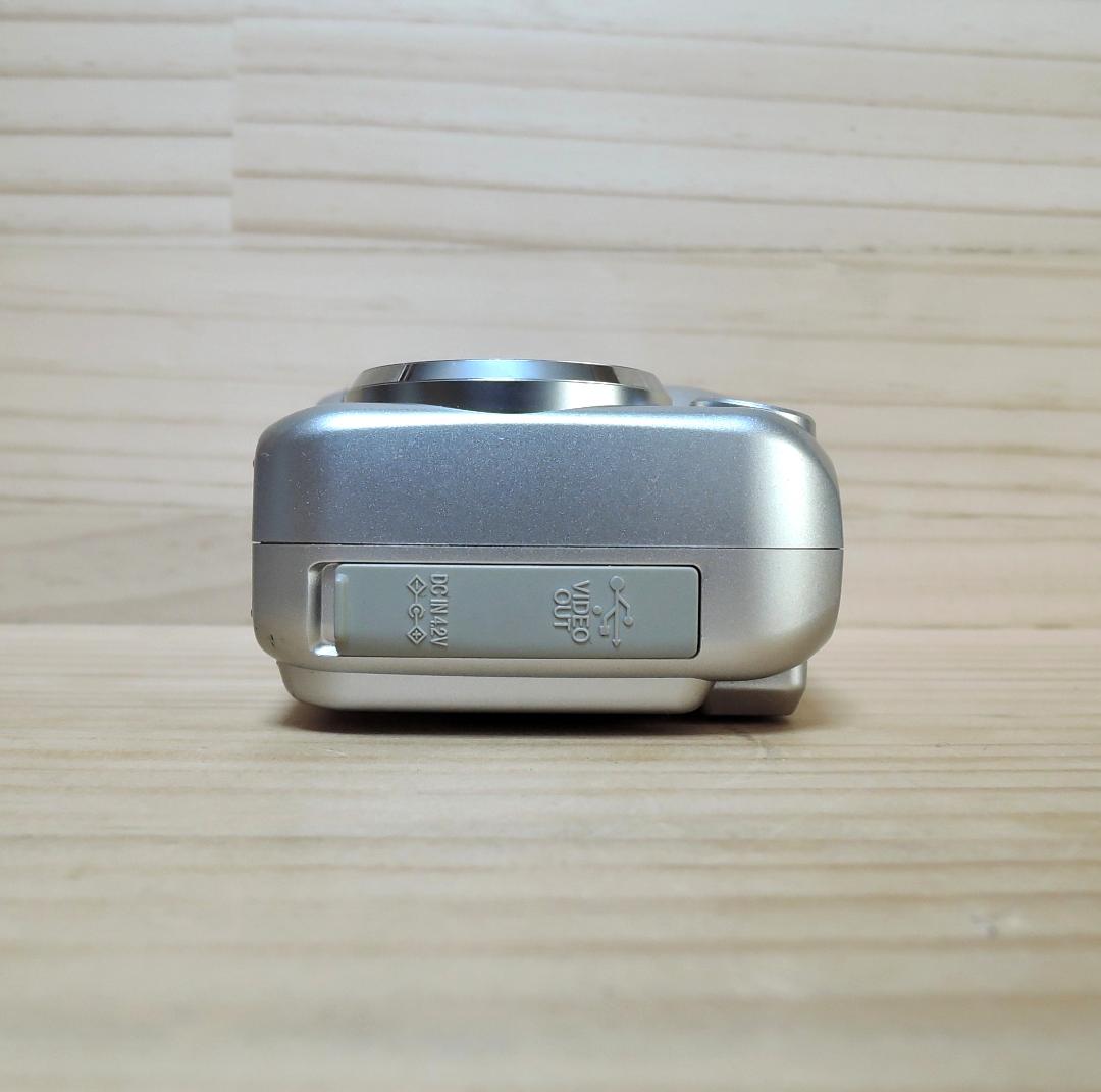 【美品】Nikon COOLPIX 2100 コンデジ カメラ　《動作確認済》