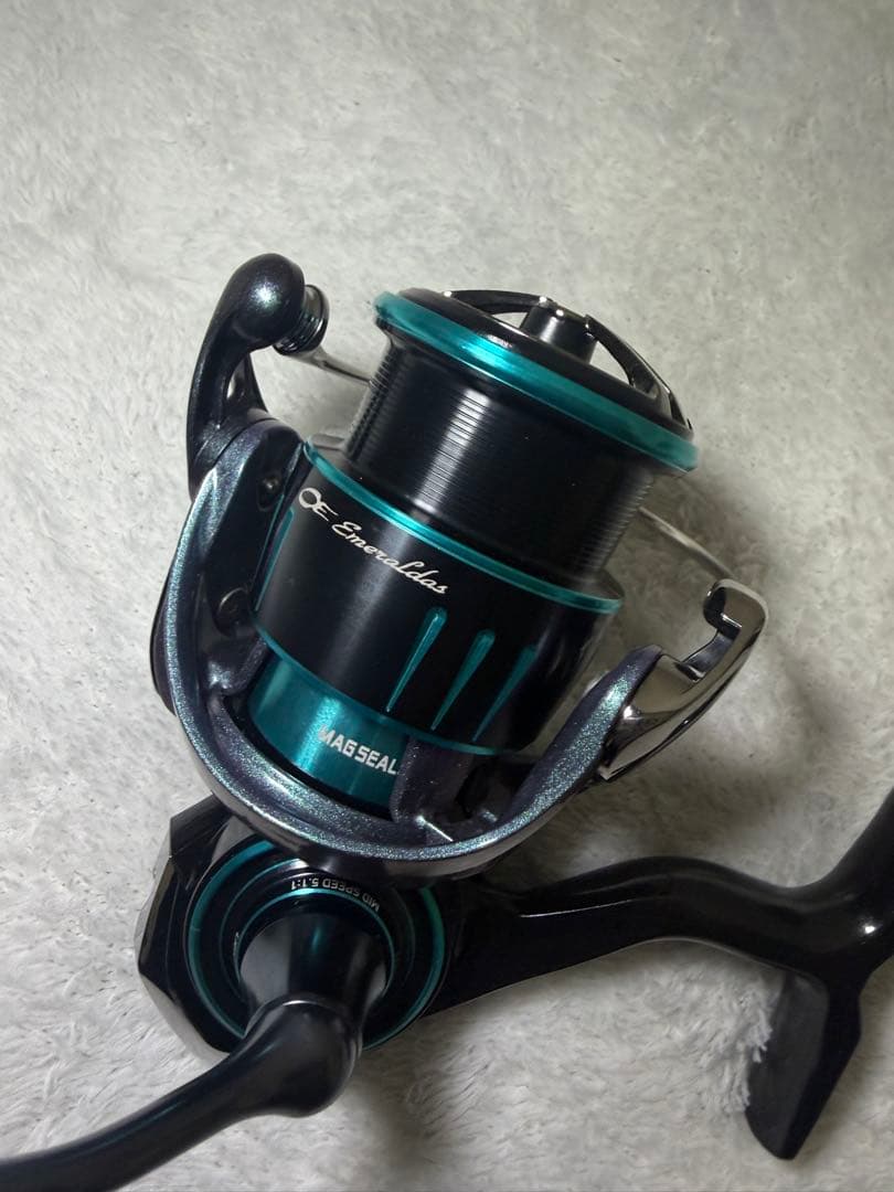 美品　ダイワ23エメラルダスRX FC LT 2500S OH済みフルベアリング
