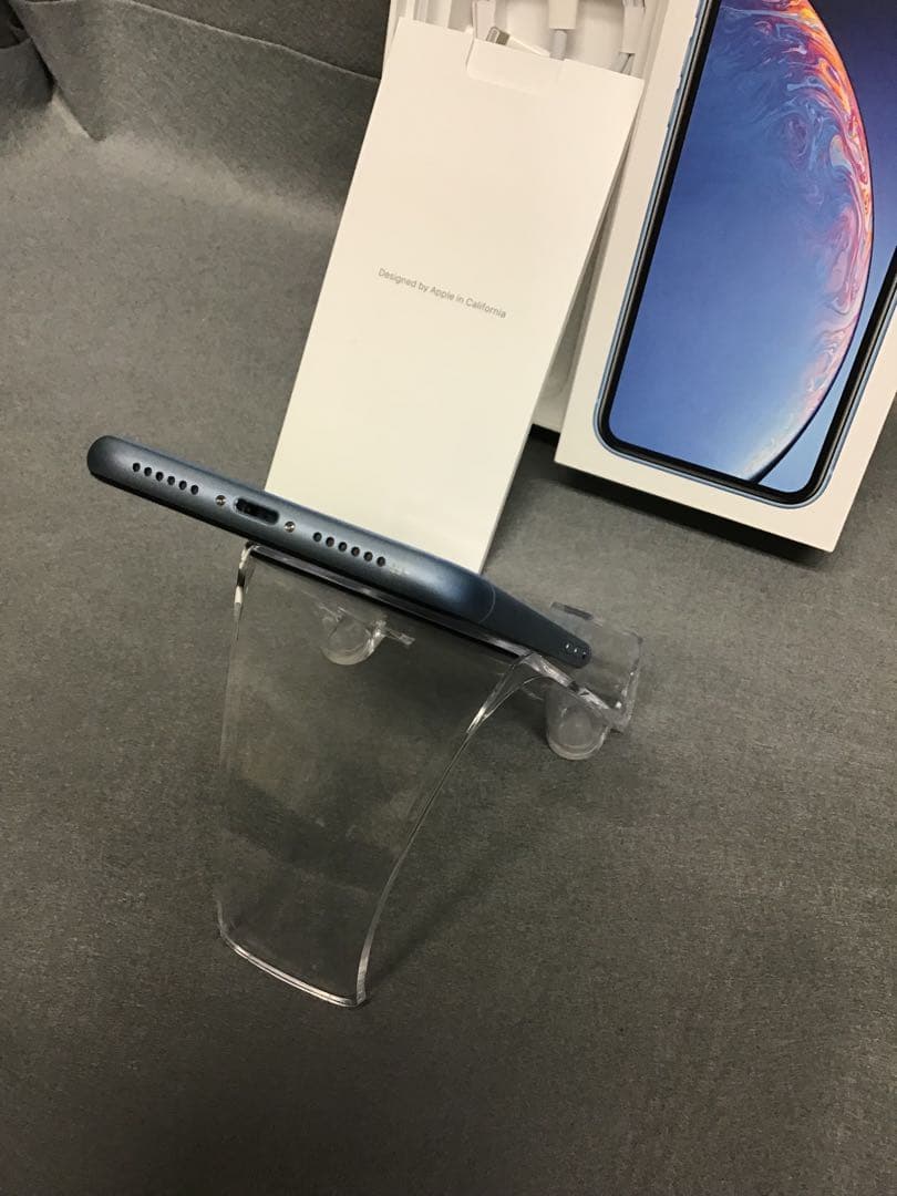 美品 国内版 SIMフリーiPhoneXR 64GB ブルー色