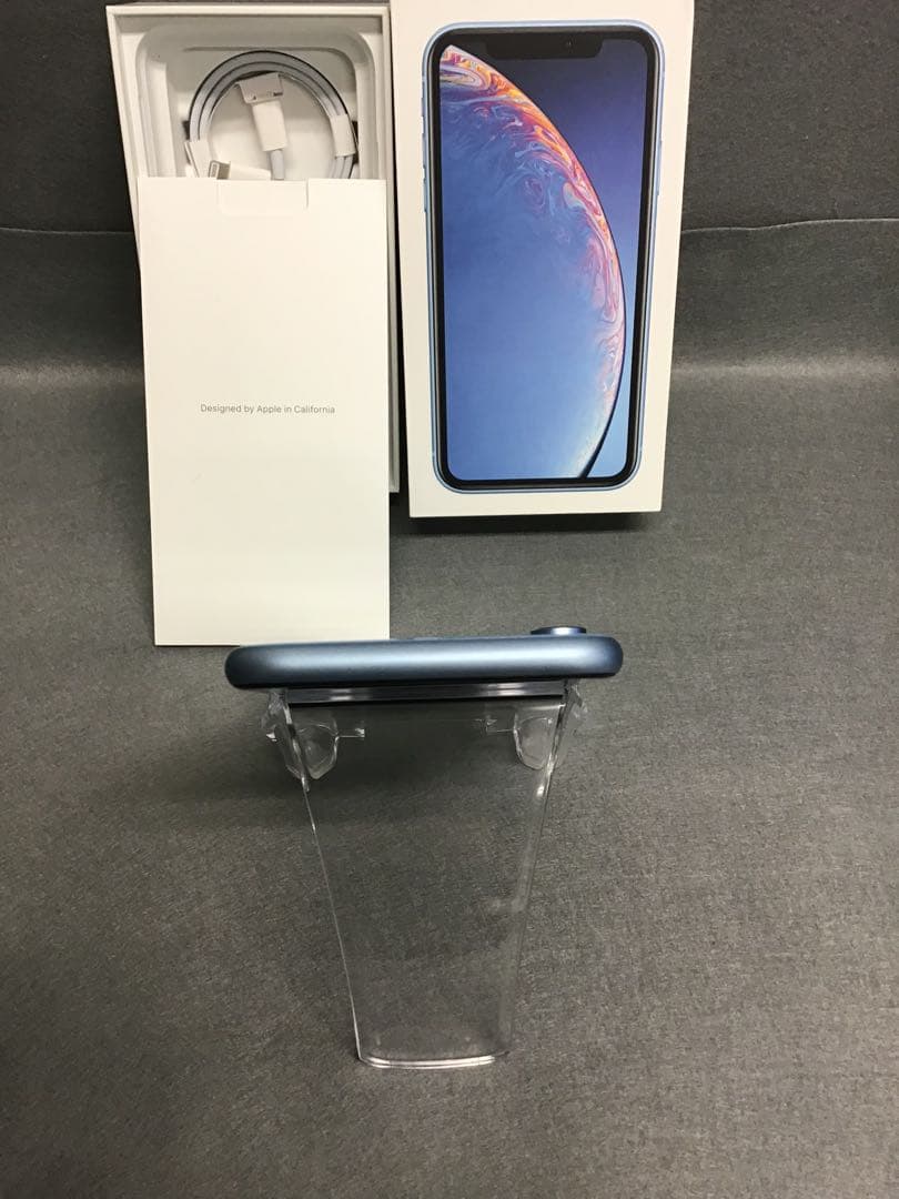 美品 国内版 SIMフリーiPhoneXR 64GB ブルー色