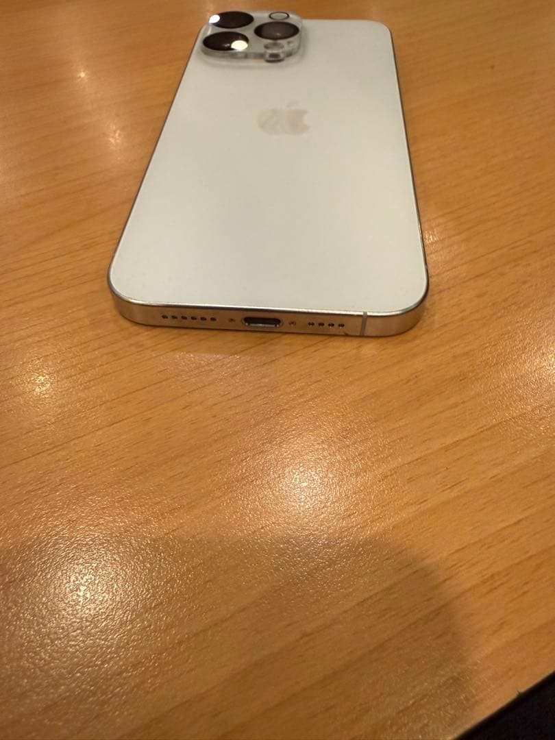 iPhone 15 Pro Max 256GB バッテリー100%