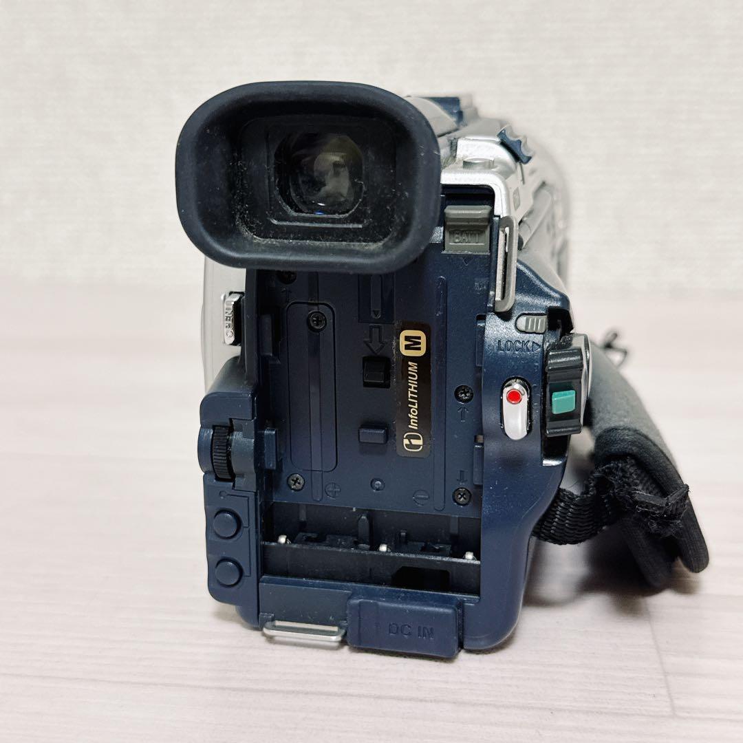 2128【希少品】SONY DCR-TRV30 Mini DV ナイトショット