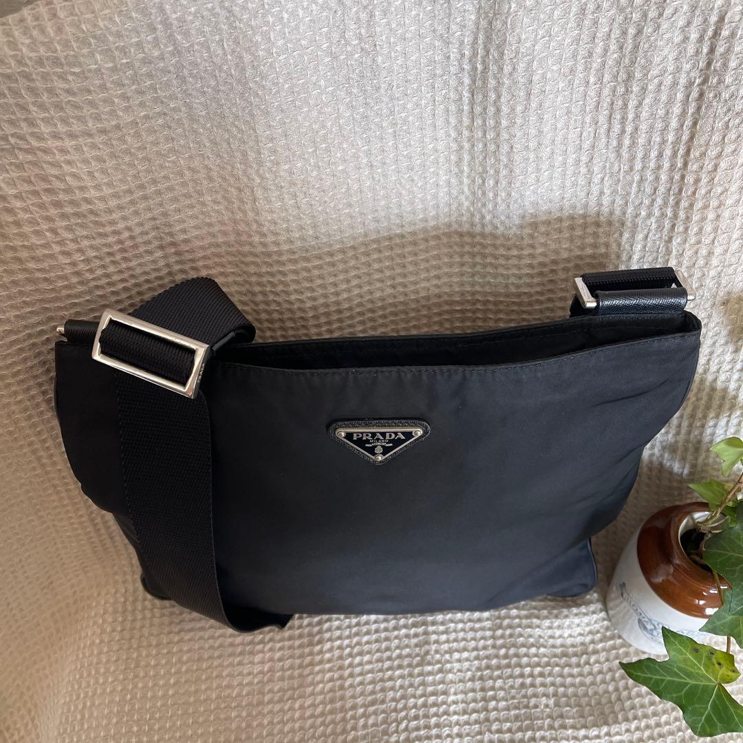 ◇ 良品PRADA プラダ ショルダーバッグ ナイロン ブラック ◇