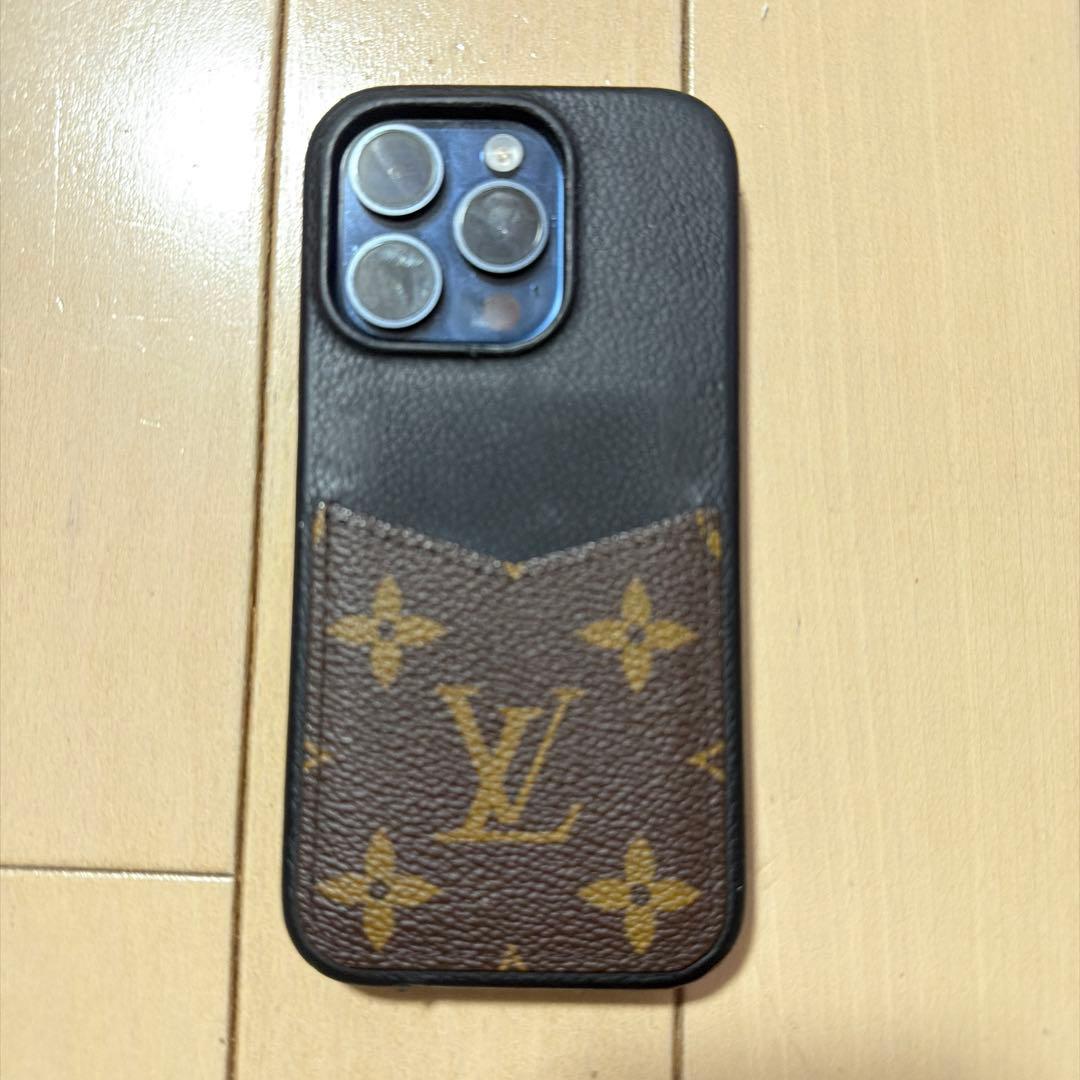 iphone15pro＆ルイヴィトン15pro携帯カバー