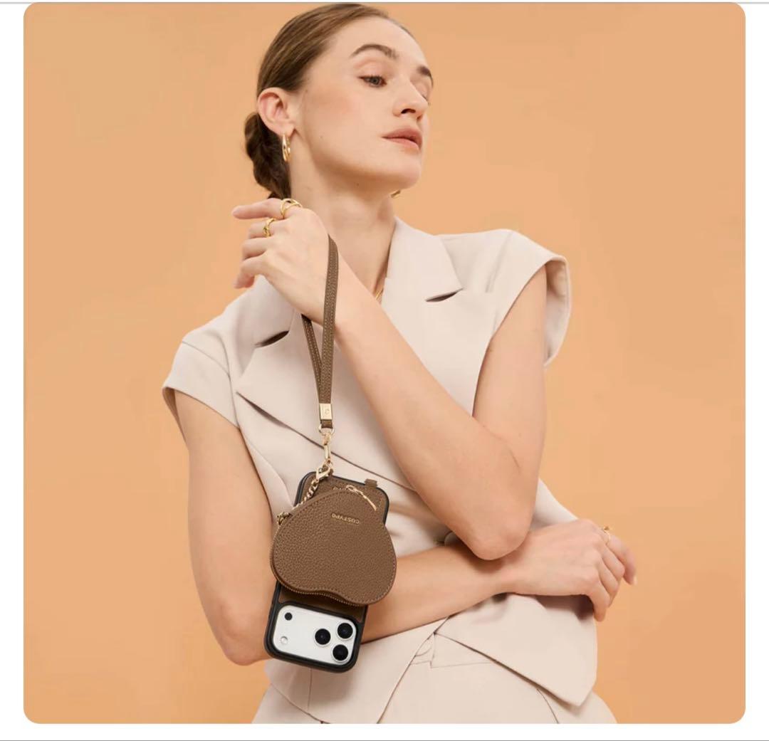 ほぼ未使用CUSTYPE カスタイプ◆ハート型ポーチ付iPhone15対応ケース