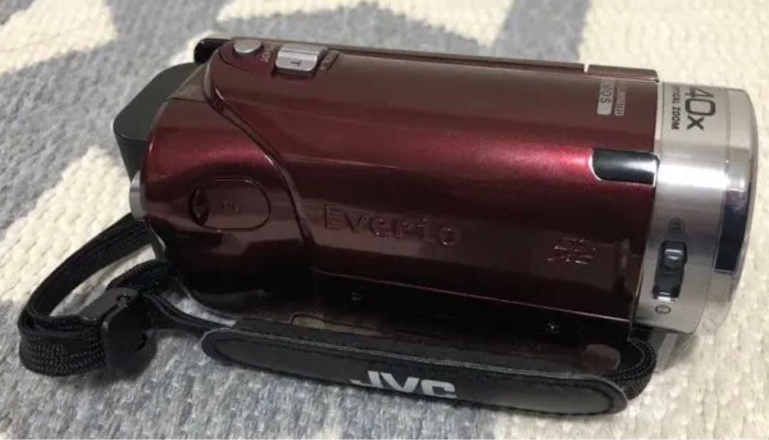 JVC  ビデオカメラ　EVERIO GZ-E220【美品】
