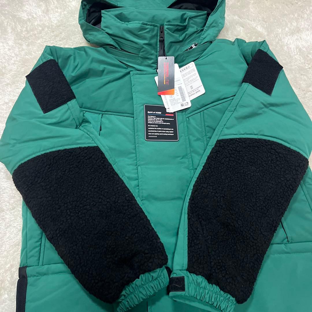 新品　Onitsuka Tiger ダウンジャケット　グリーン　Lサイズ