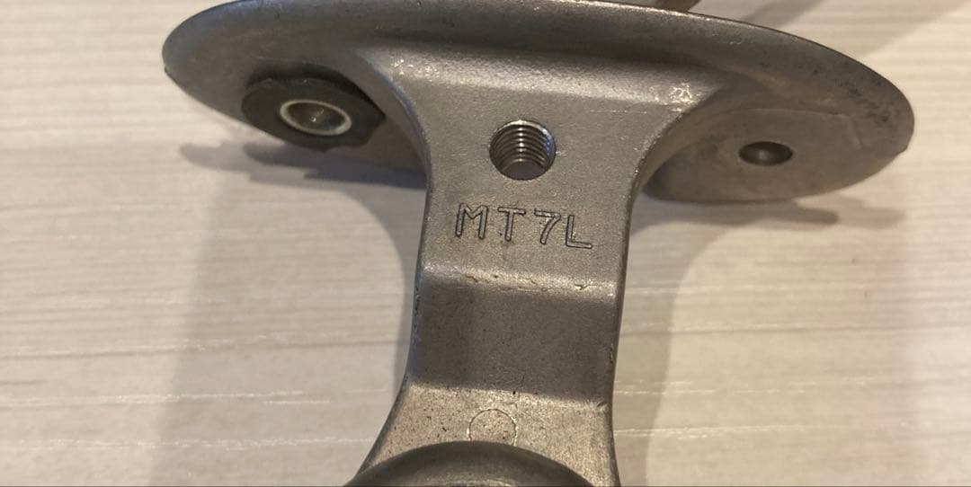 ホンダ CBR1100XX ブラックバード 純正 ミラーステー 左