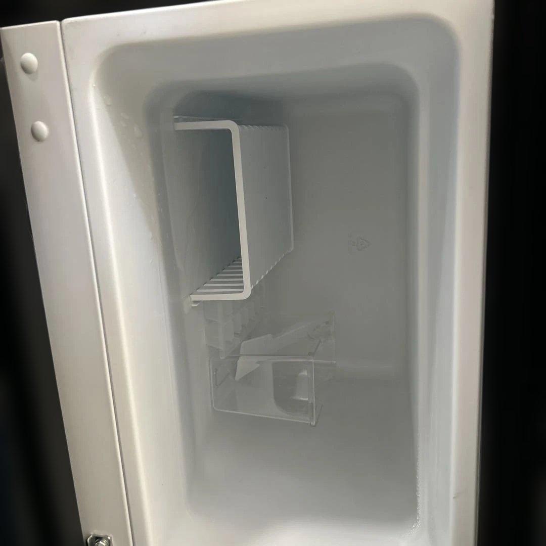 ブラック冷蔵庫 サイクロペンタン断熱材