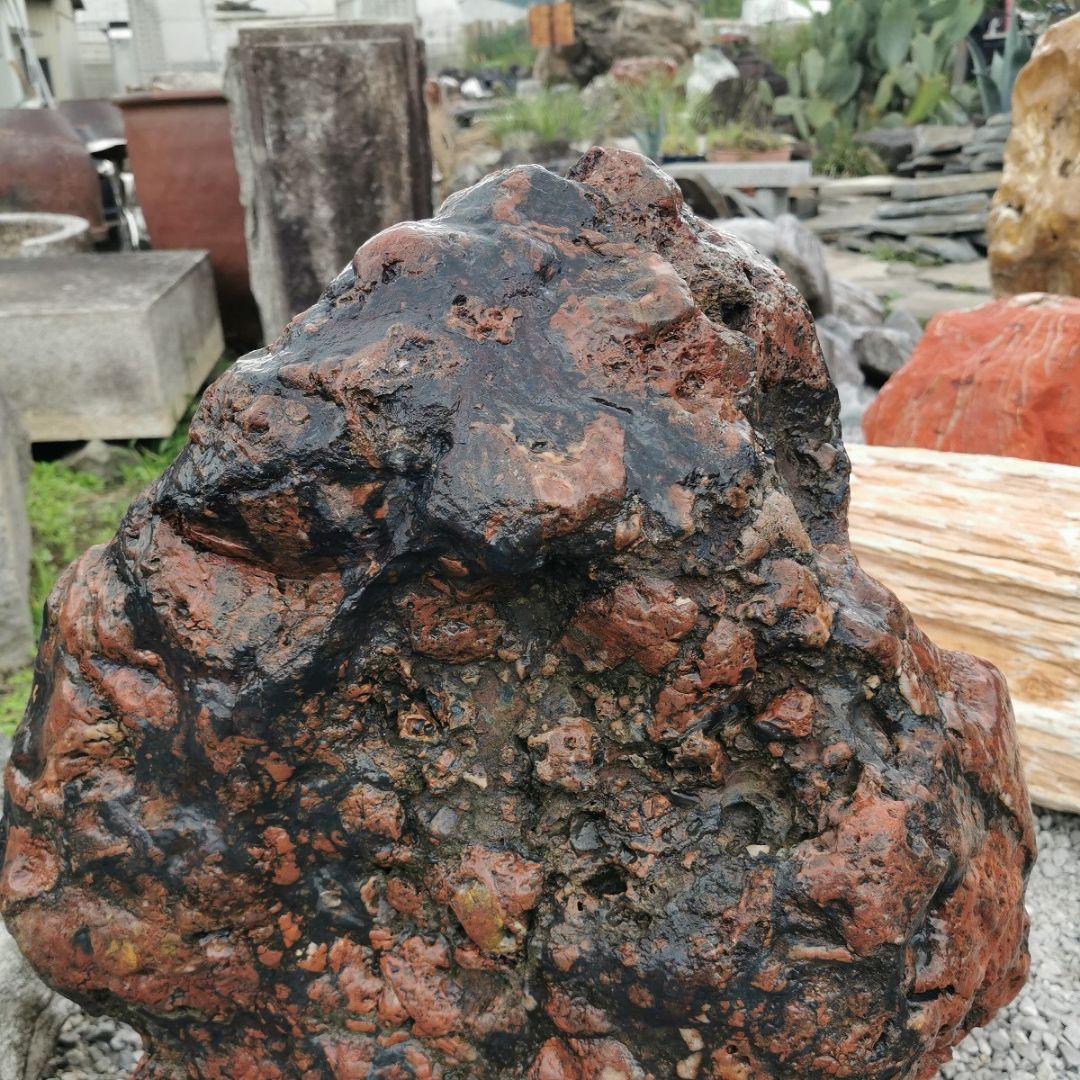 北海道産　赤幸太郎石　172キロ　庭石　鑑賞石　石　庭　置物　オブジェ