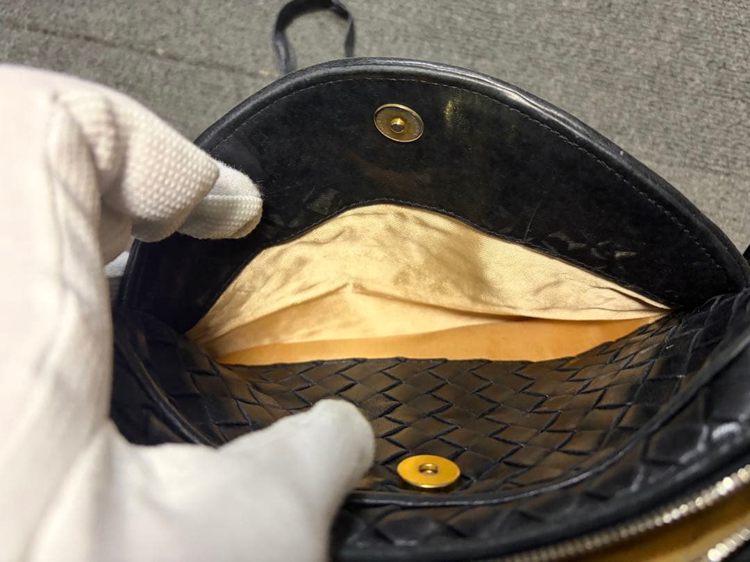 ボッテガヴェネタ イントレチャート　ショルダーバッグ