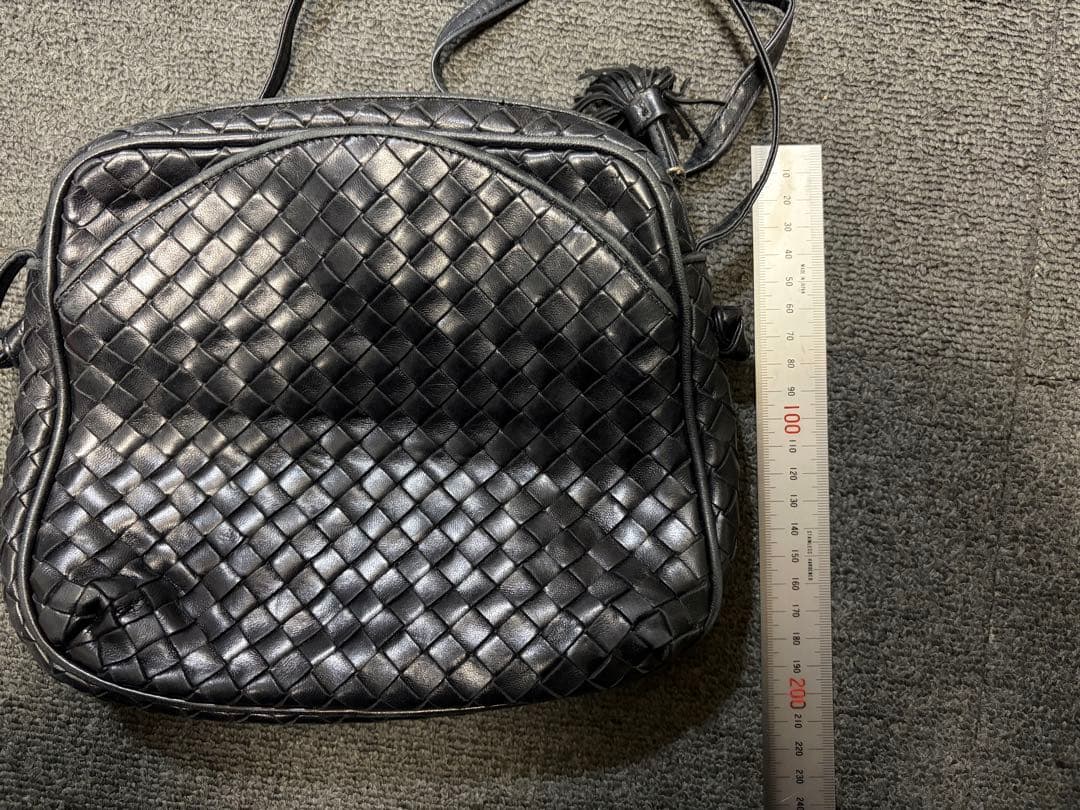 ボッテガヴェネタ イントレチャート　ショルダーバッグ