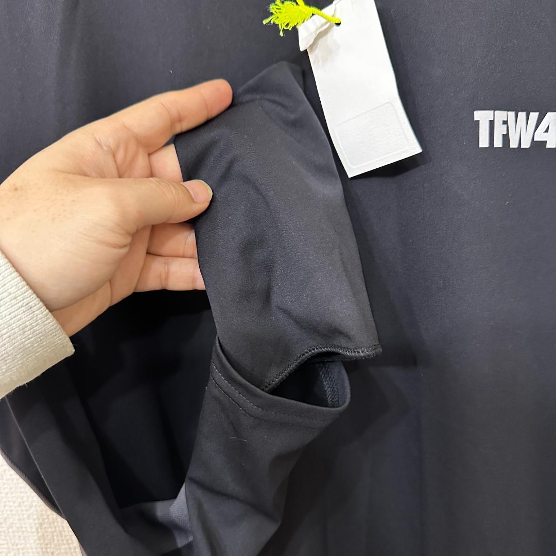 【未使用タグ付き】 TFW49 長袖ゴルフT　サイズL　WE306