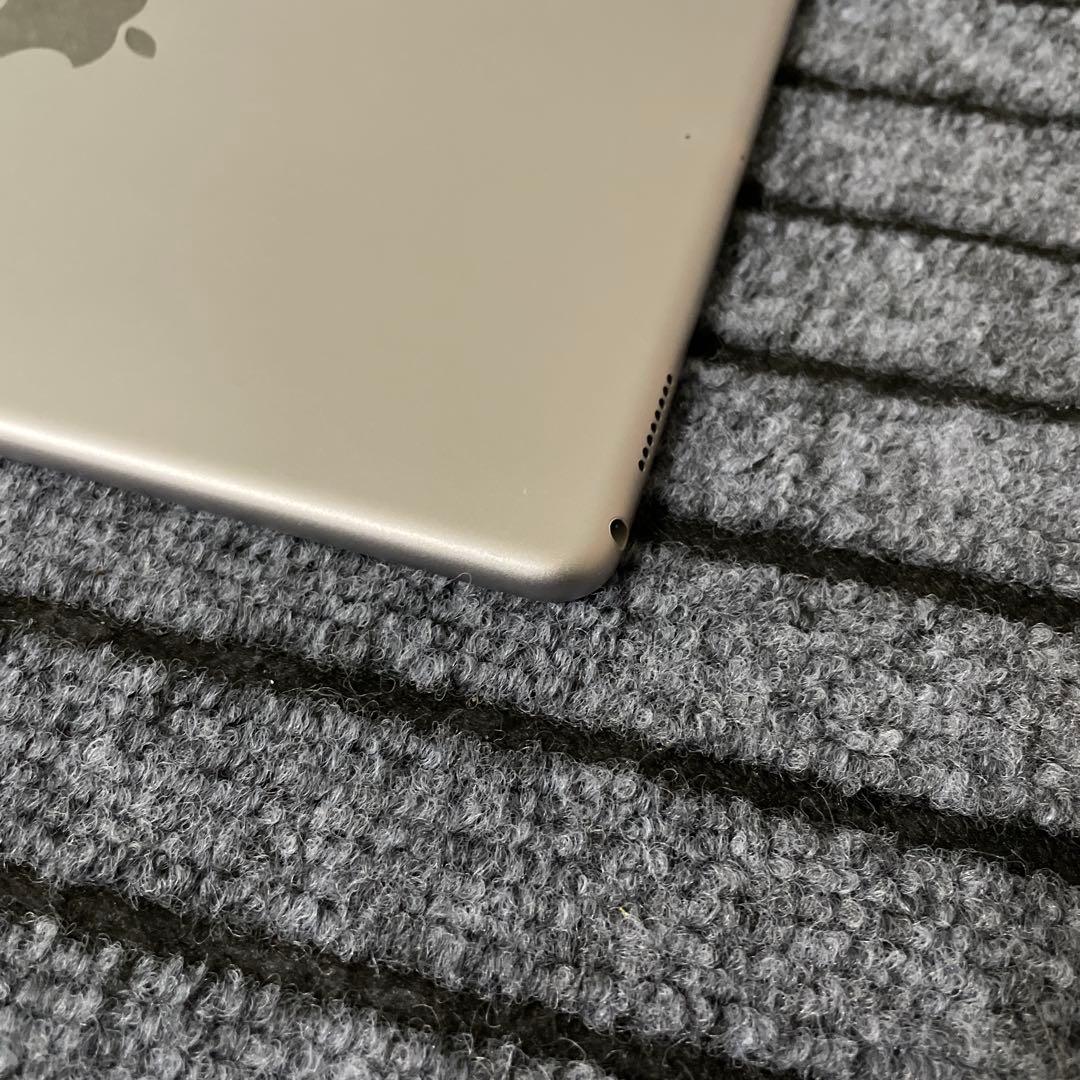 157 iPad Pro 10.5 256GB Wi-Fi スペースグレイ