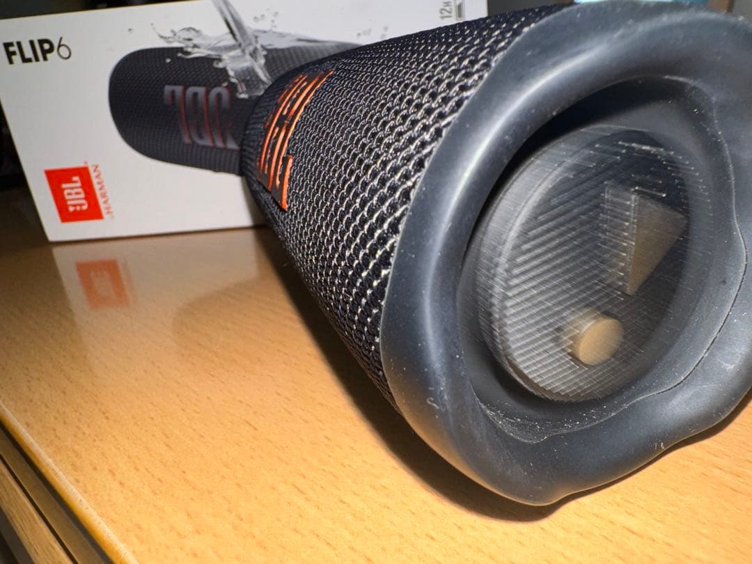 美品　JBL FLIP 6 Bluetoothスピーカー