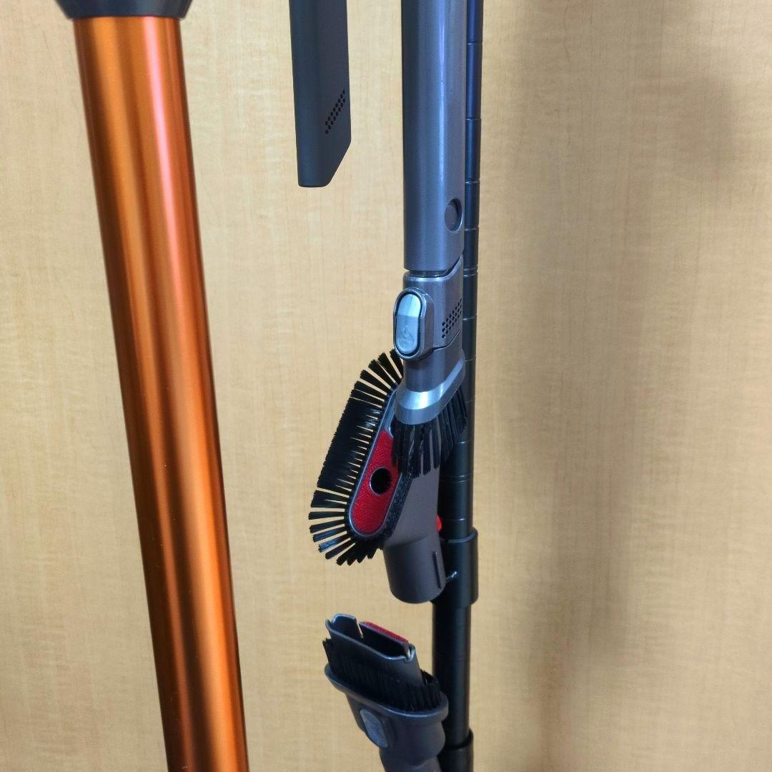 【美品】スタンド付き ダイソン cyclone v10 sv12 分解洗浄済み