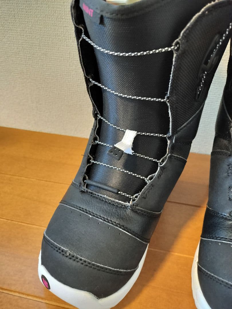 超美品 BURTON バートン Mint スノーボードブーツ 23.5cm