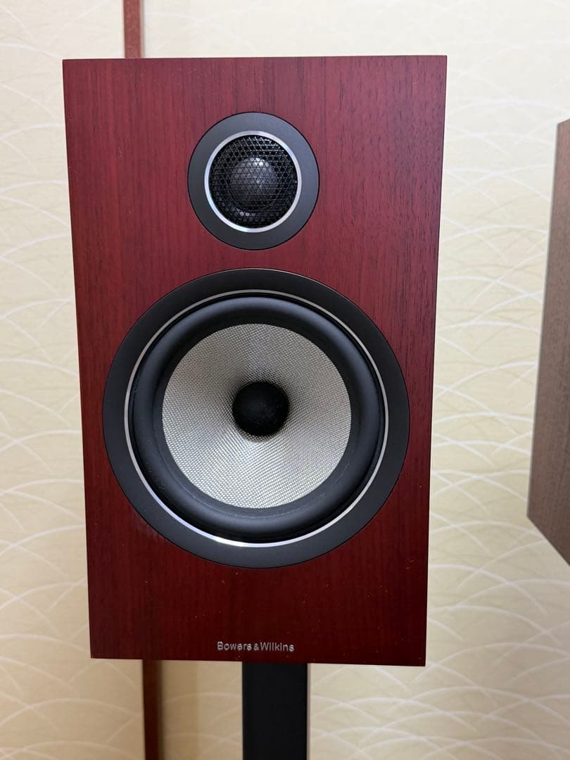 Bowers & Wilkins 706 S2 スピーカー