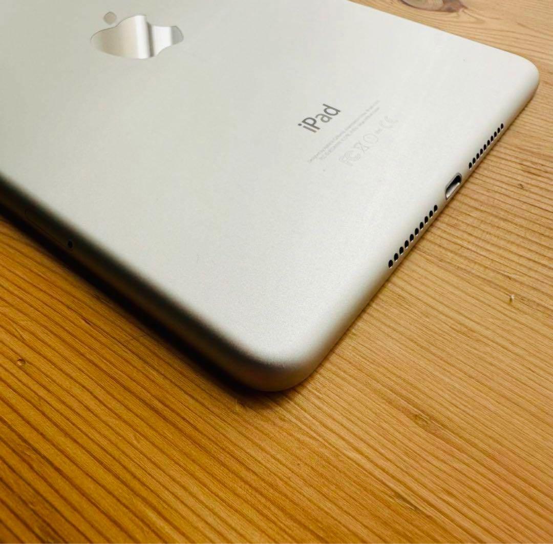 ♪ iPad mini4 16GB 本体と新品のキーボードつき♪