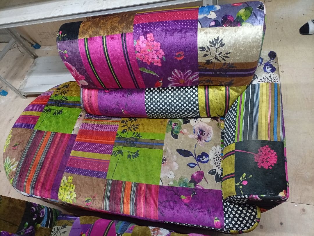 近く配達可能 パッチワークデザイン 2人掛けソファ　京都