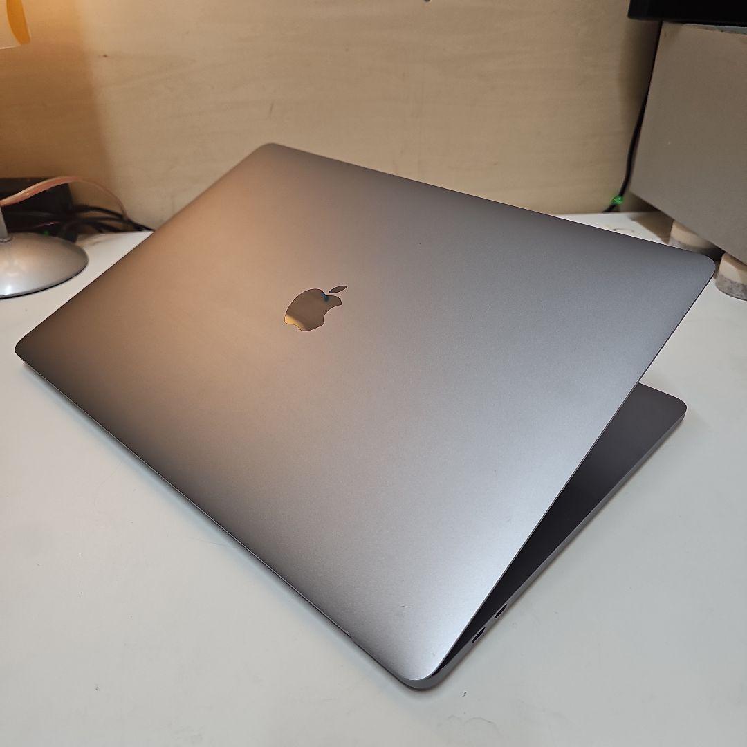 MacBookPro15インチ2017 i7/16GB/RadeonPro555