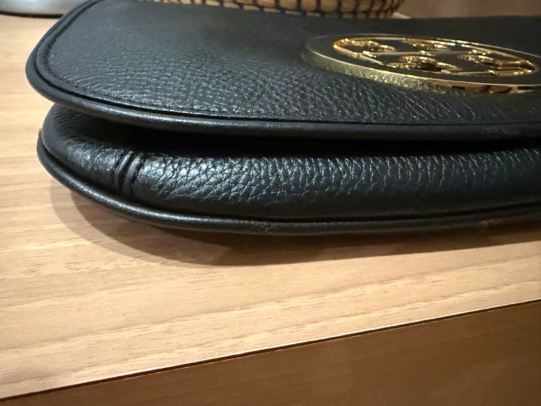 Tory Burch ブラックレザーショルダーバッグ