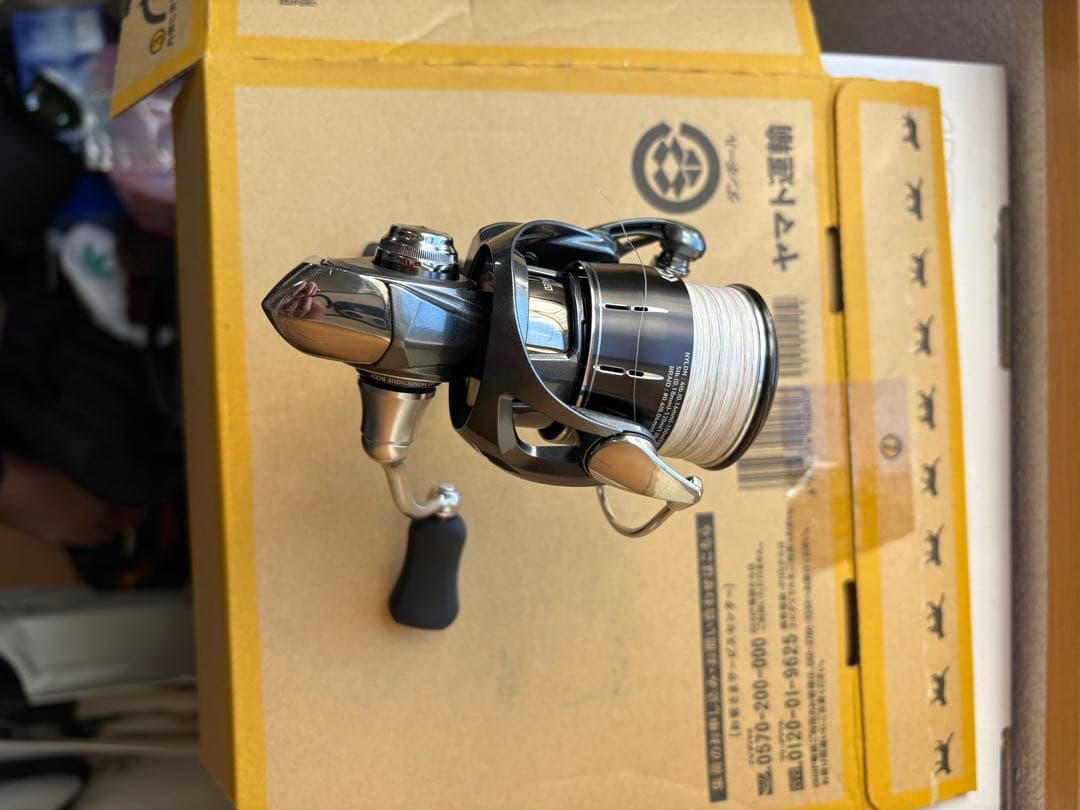 24ルビアスLUVIAS LT2500S-DH スピニングリール ダイワ