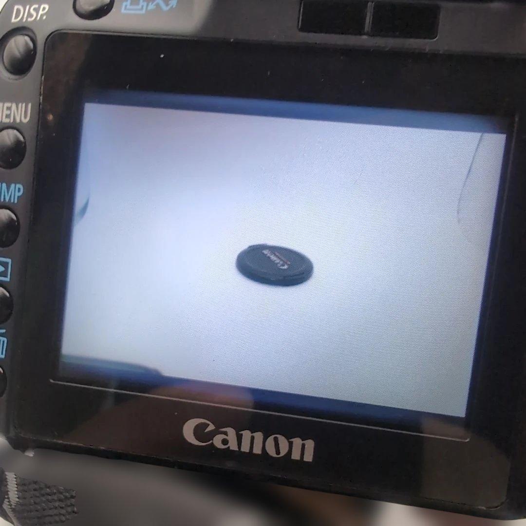 Canon EOS Kiss Digital X（バッテリー＆充電器付き）