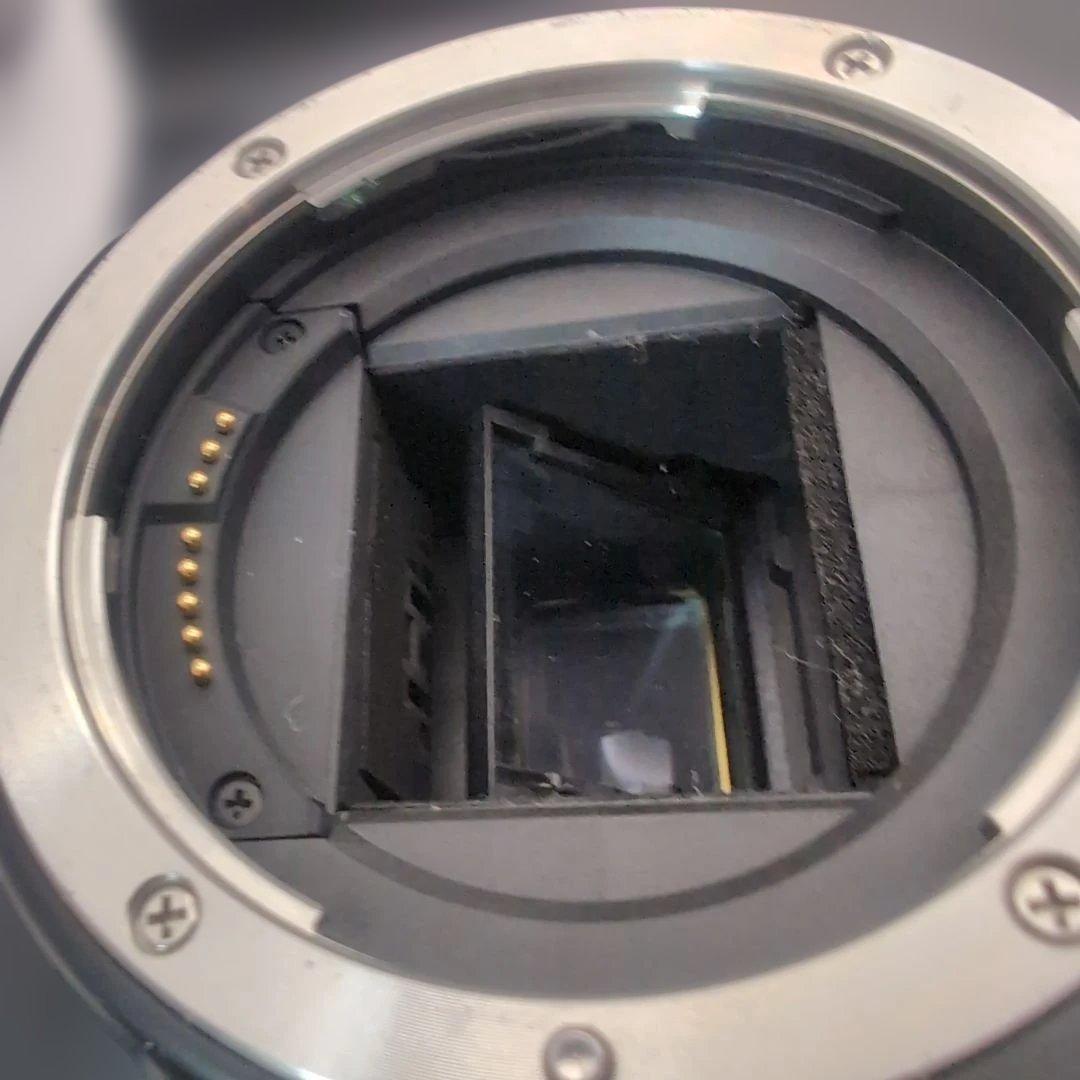 Canon EOS Kiss Digital X（バッテリー＆充電器付き）