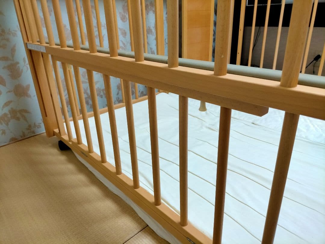 サワベビー　ベビーベッド（サークル変更可能）