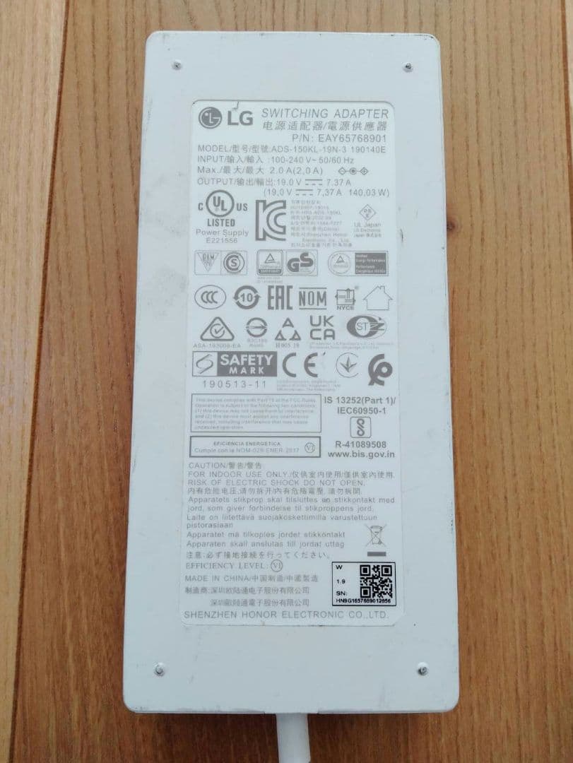 LG プロジェクター本体 HF85LSR