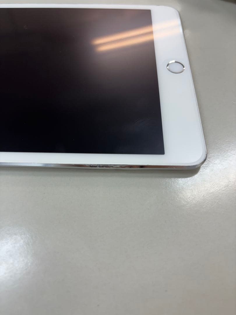 iPad本体 iPad mini 4 128gb Wi-Fi + Cellular