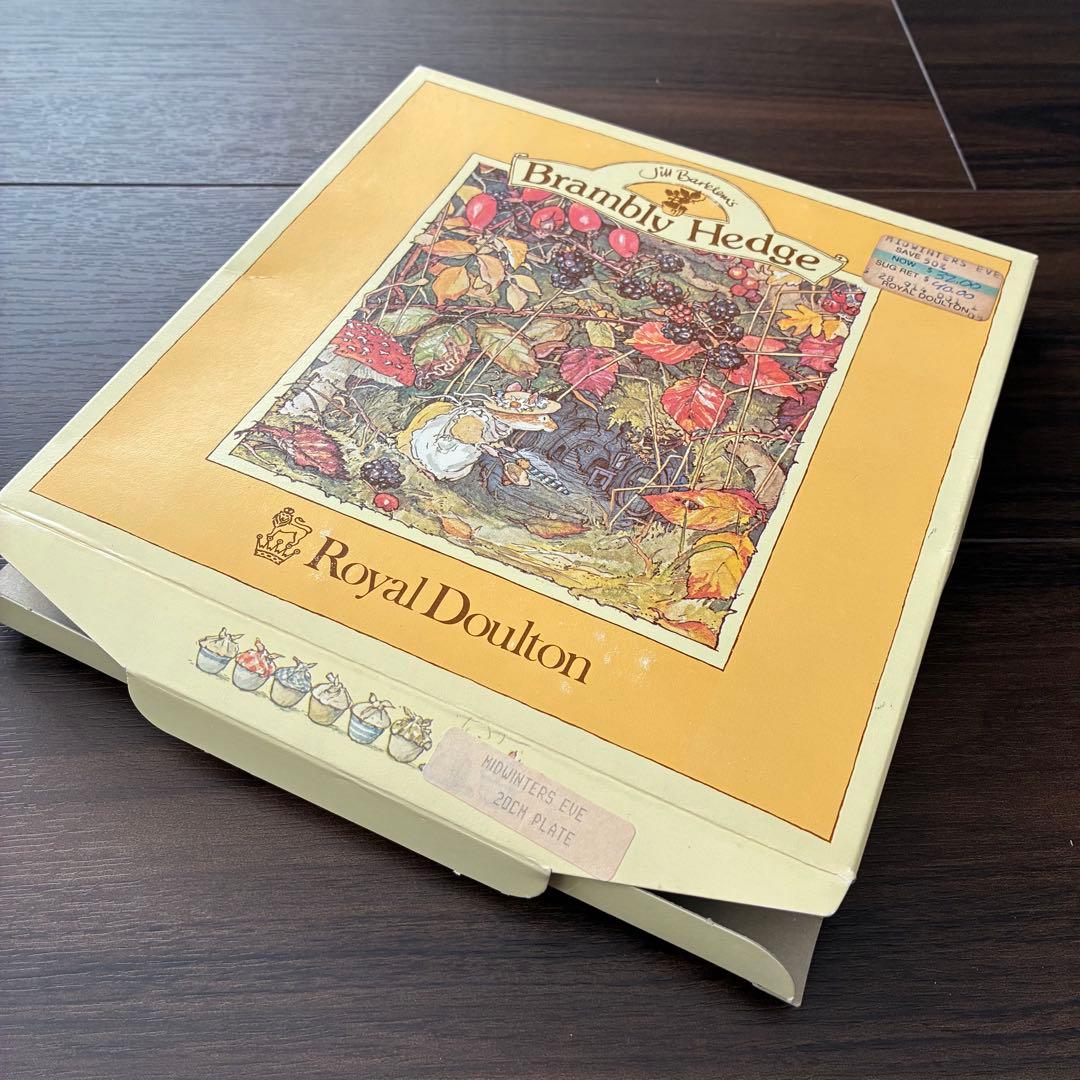 希少 ロイヤルドルトン ブランブリーヘッジ ミッドウィンターイブ