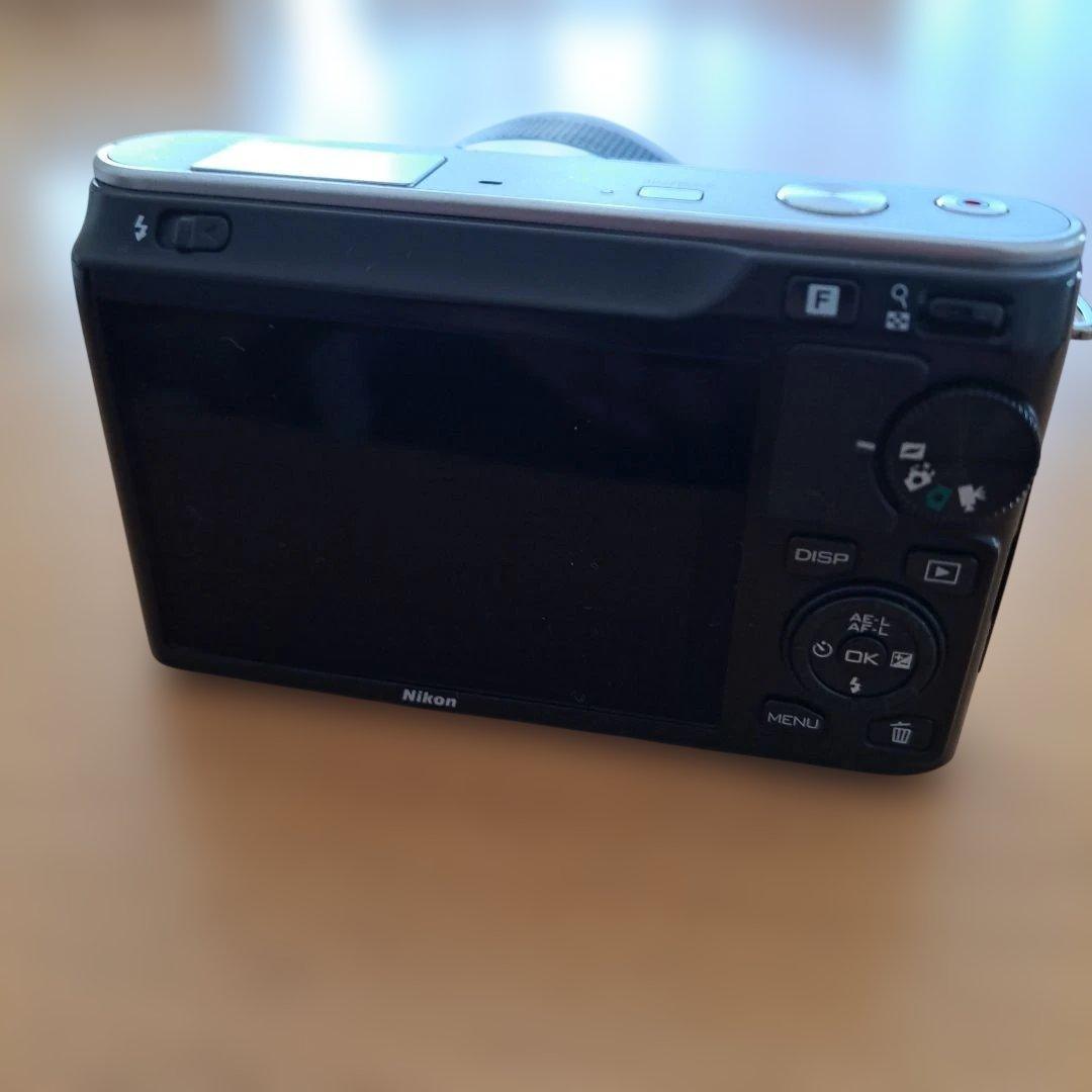 Nikon 1 J1 ズームレンズキット